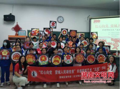 暖心！山西3000名志愿者守护旅客回家路